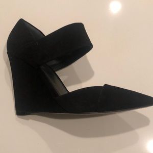 Tory Burch wedge Lancaster suede shoes size 6.5